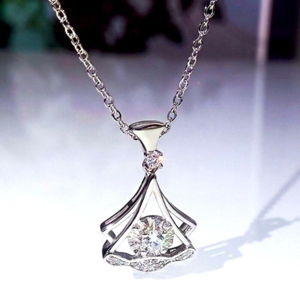 New Beautiful 925 Silver Princess Cut Sim. Diamond Necklace - Picture 2 of 4
